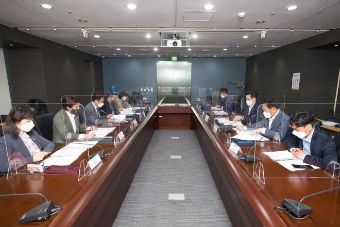 조경식 과학기술정보통신부 제2차관이 28일 서울  포스트타워에서 열린'제1차 통신재난관리심의위원회' 에 참석해 인사말을 하고 있다. [사진=과기정통부]