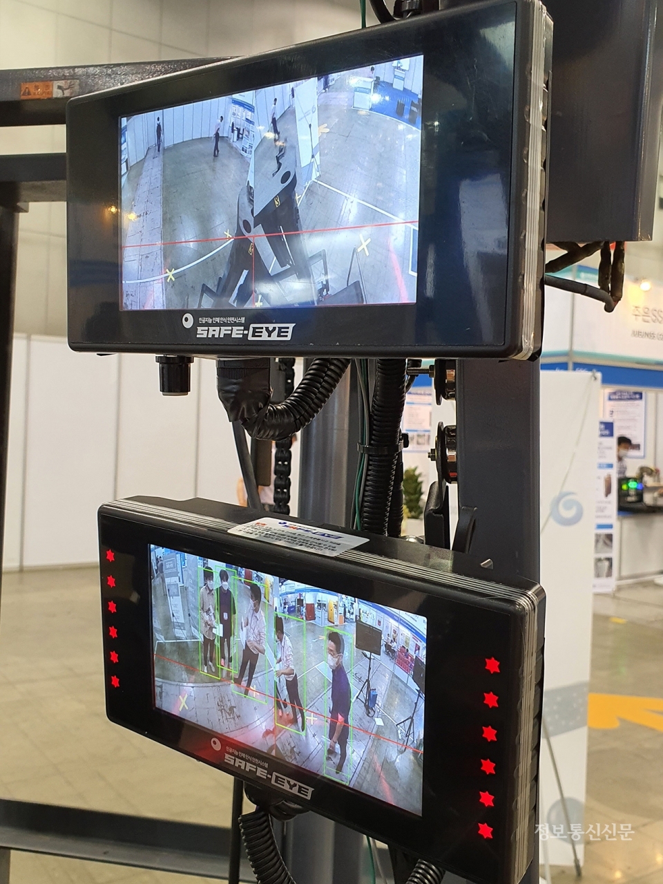 이편한자동화기술의 AI 출입 접근 경보 시스템은 영상 카메라를 통해 지게차 운전자가 주변 상황을 실시간으로 확인할 수 있다.