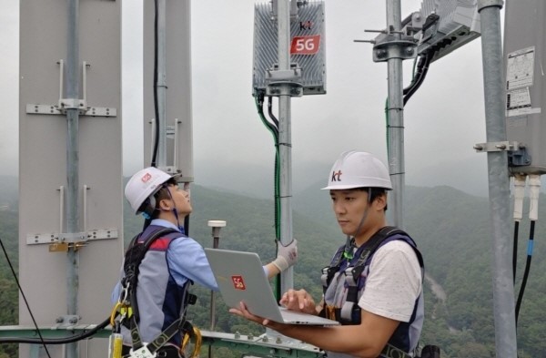 통신3사가 2분기에도 탈통신 및 통신사업에서 성장세를 보이며 실적 개선을 이룬 것으로 나타났다. [사진=KT]