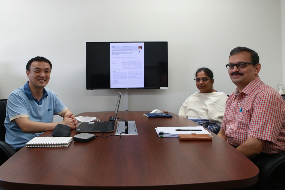 DGIST 이성원 교수(왼쪽)와 연구진들. [사진=DGIST]