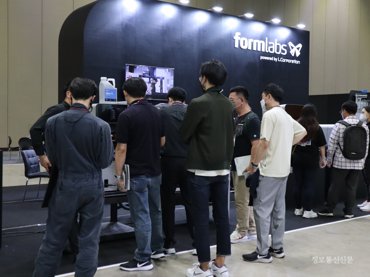 엘코퍼레이션은 제8회 인사이드 3D프린팅 컨퍼런스 & 엑스포에 폼랩사의 3D 프린팅 관련 제품을 대거 출품했다. [사진=엘코퍼레이션]