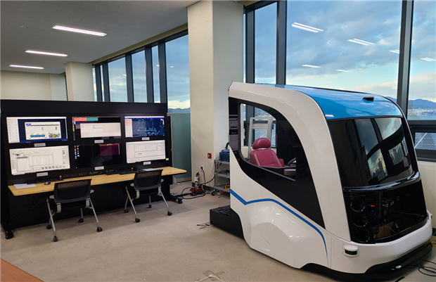 대용량 굴절버스 BRT 자율주행 시뮬레이터 시스템. [사진=철도연]