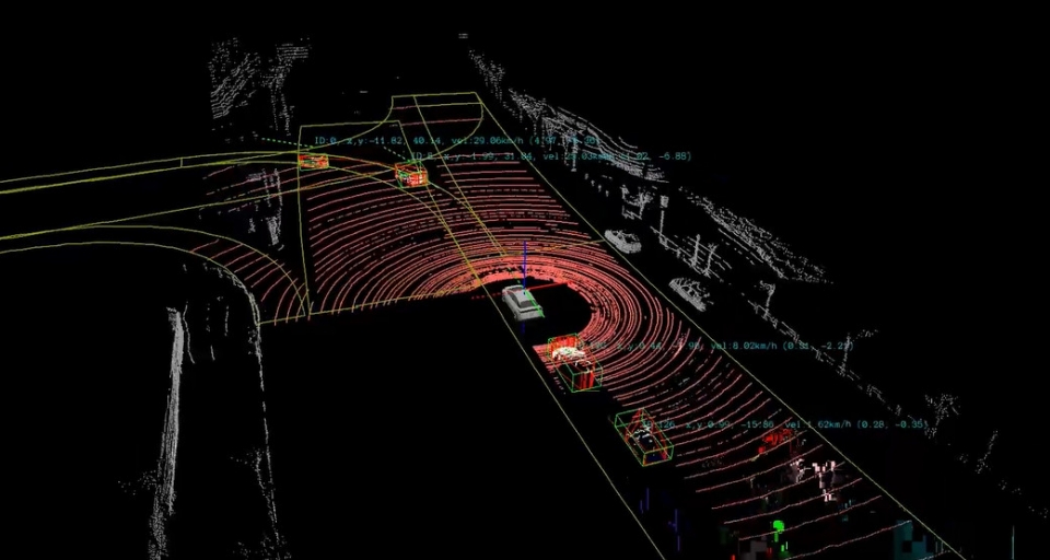 HD맵을 기반으로 달리고 있는 자동차 모습. [사진=네이버랩스]