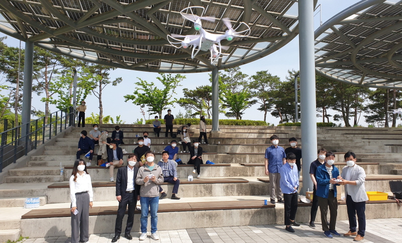 27일 경북도청이 비상대비, 민방위업무 담당자 대상으로 드론 교육 및 비행 훈련을 실시했다. [사진=경북도청]