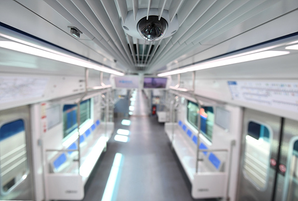 코레일이 고화질 방범 CCTV 등을 겸비한 신형 전동차를 도입한다. [사진=코레일]