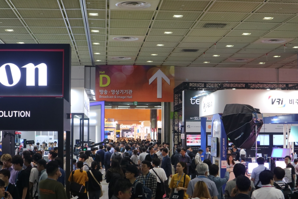 2019년 열린 KOVA 전시회 모습.