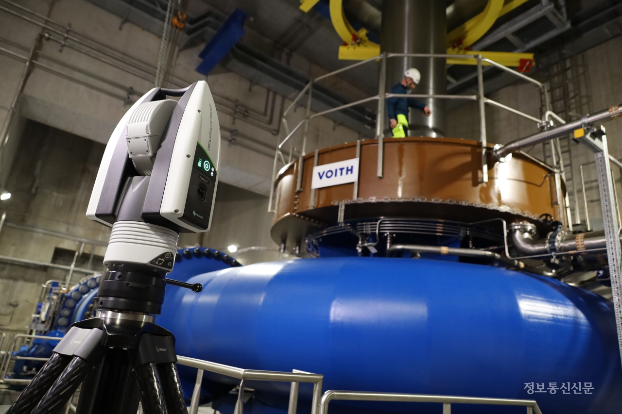 초장거리 레이저 트래커 AT500. [사진=헥사곤]