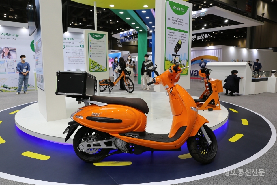 제주 해안도로를 누빌 스마트 모빌리티 인프라.