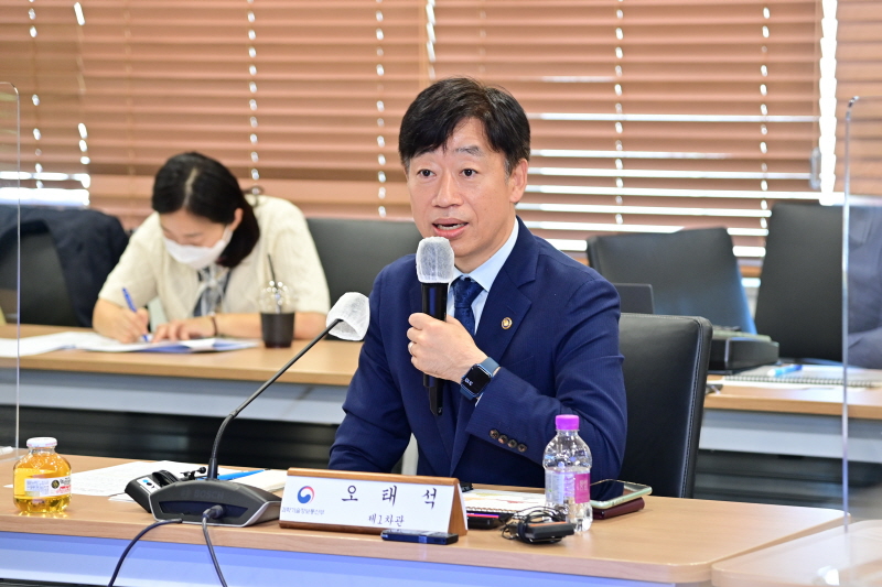 오태석 과기정통부 제1차관이 간담회에서 인사말을 하고 있다. [사진=과기정통부]