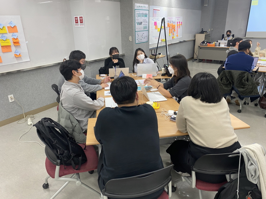 KT의 청년 디지털 인재양성 프로그램 ‘에이블스쿨’ 교육 장면. [사진=KT]