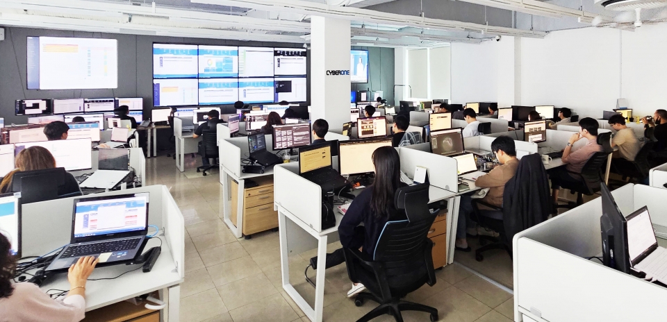싸이버원이 기존 관제센터를 인텔리전스 기반 통합 관제센터로 확대 구축한다. [사진=싸이버원]